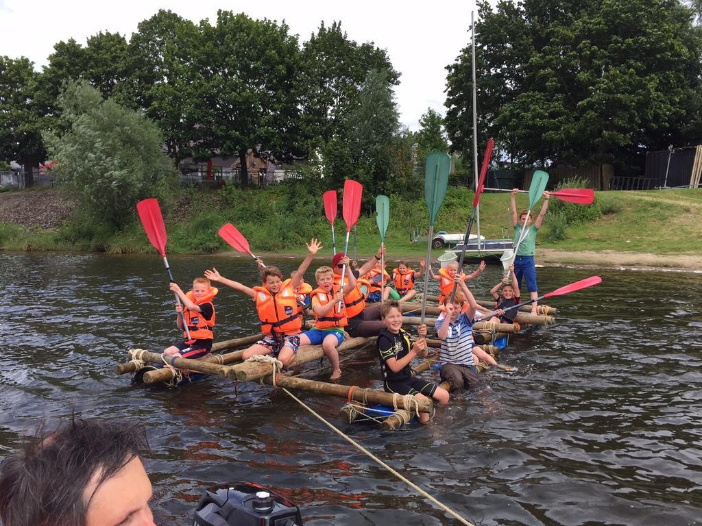 Kinrooi Sailcenter Limburg 호스텔 외부 사진